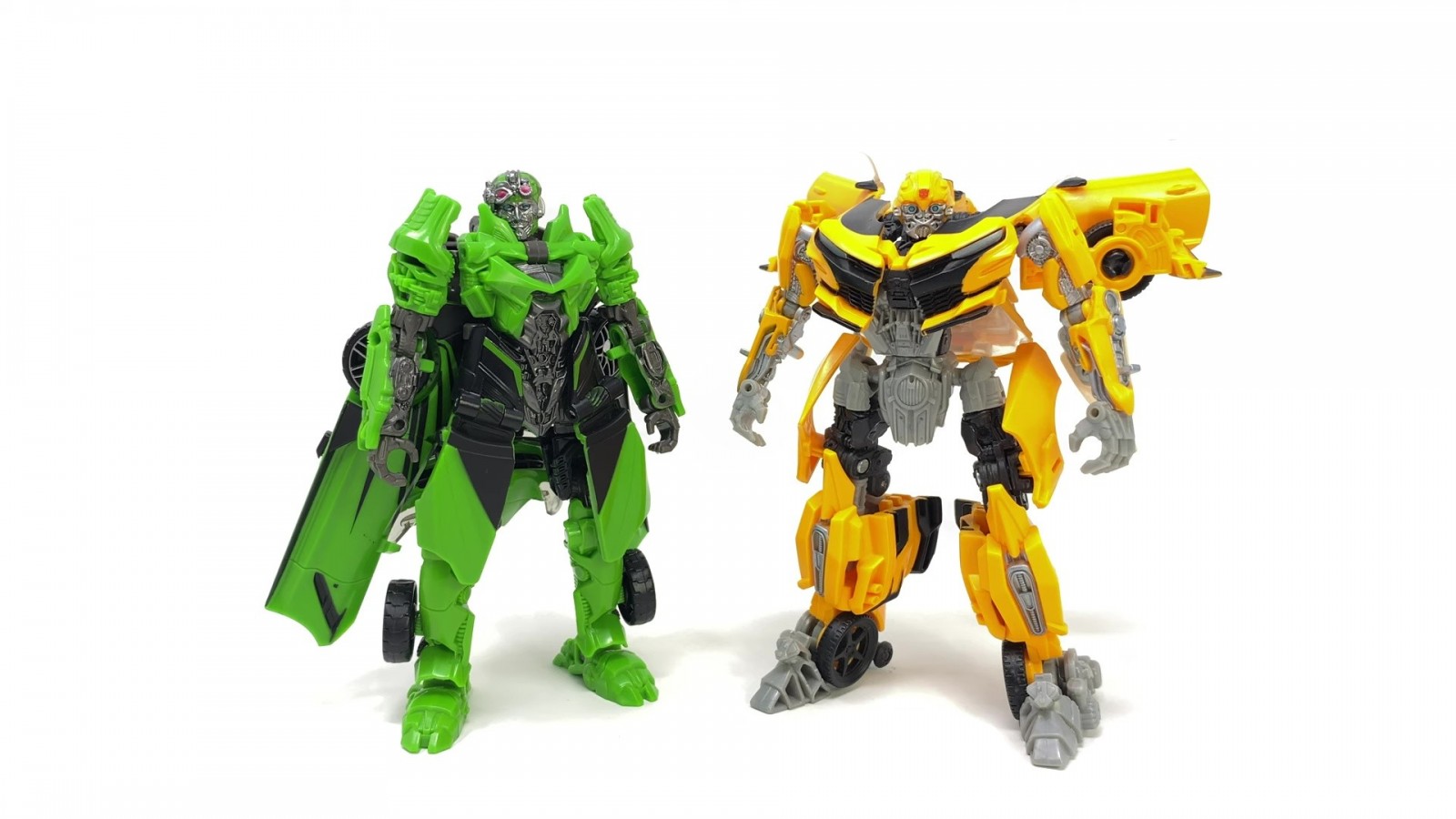 Transformers News: New In Hand Images of Studio Series Crosshairs with Comparisons Transformers News: New In Hand Images of Studio Series Crosshairs with Comparisons