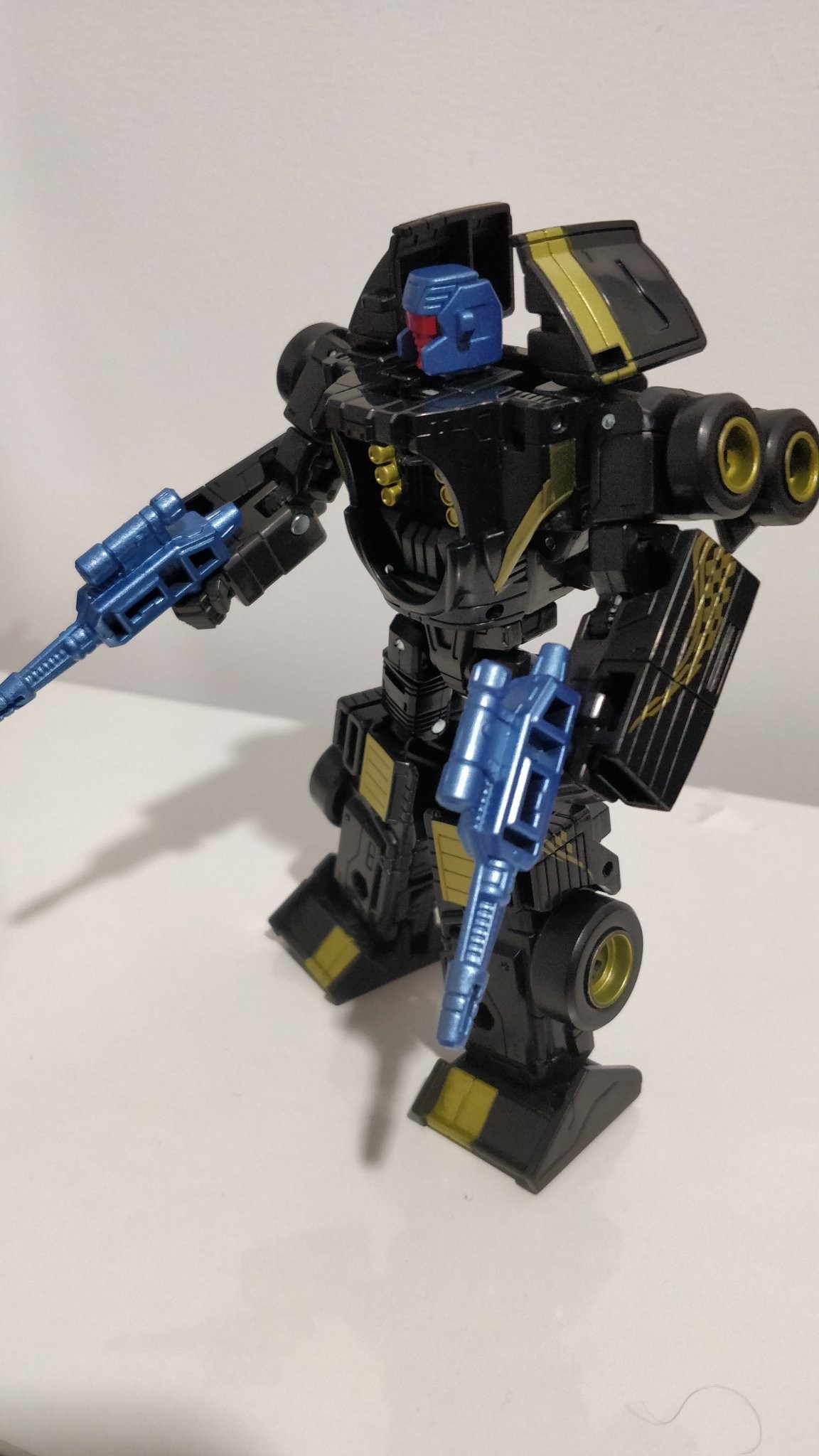 Transformers News: Wave 2 Velocitron deluxes out in New Zealand with first look at Shadowstrip Transformers News: Wave 2 Velocitron deluxes out in New Zealand with first look at Shadowstrip