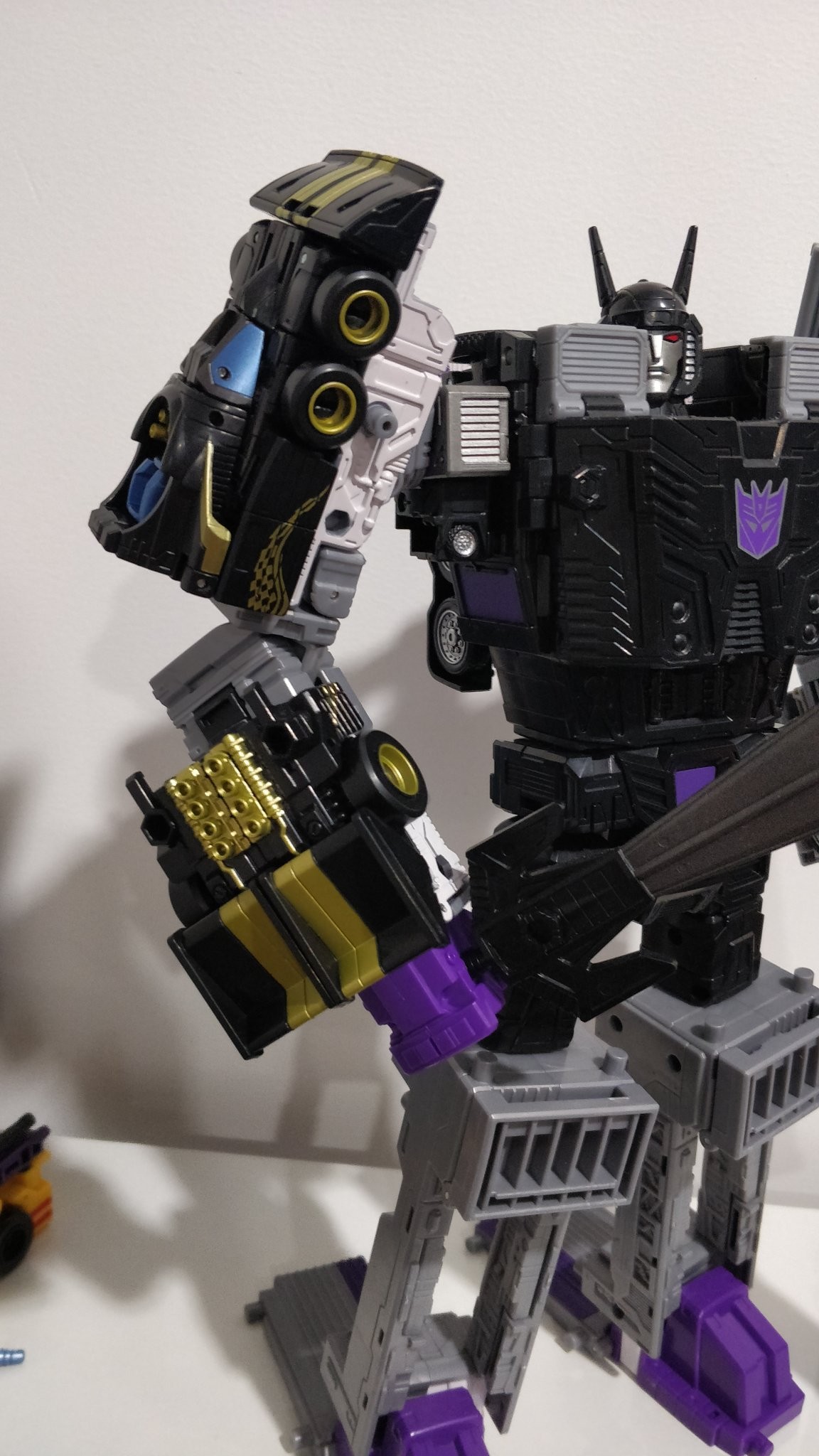 Transformers News: Wave 2 Velocitron deluxes out in New Zealand with first look at Shadowstrip Transformers News: Wave 2 Velocitron deluxes out in New Zealand with first look at Shadowstrip
