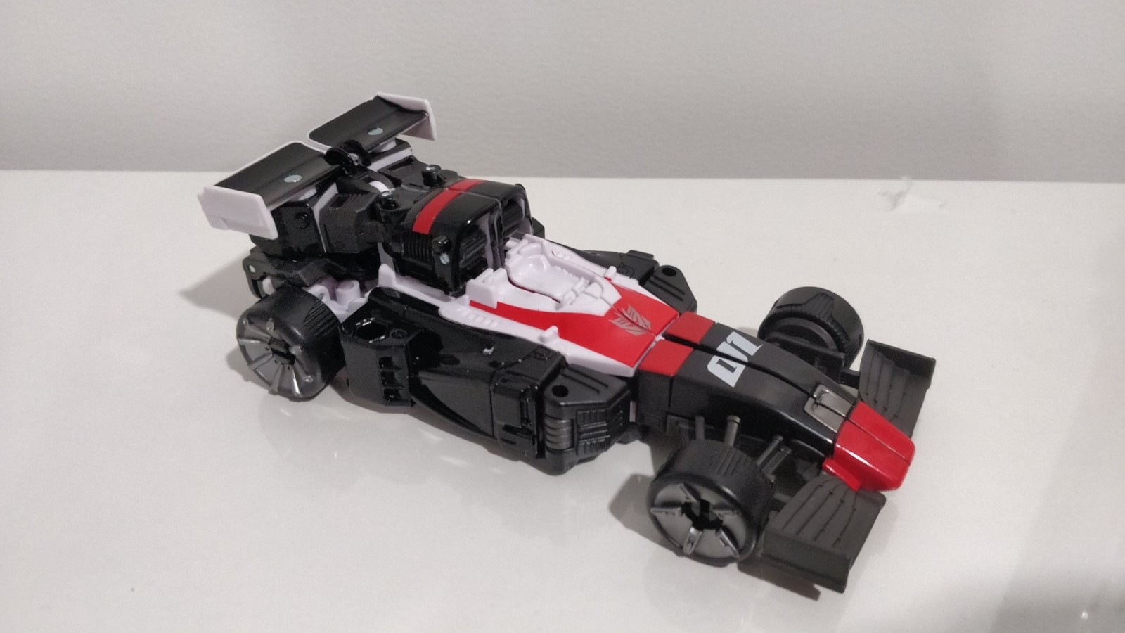 Transformers News: Wave 2 Velocitron deluxes out in New Zealand with first look at Shadowstrip Transformers News: Wave 2 Velocitron deluxes out in New Zealand with first look at Shadowstrip