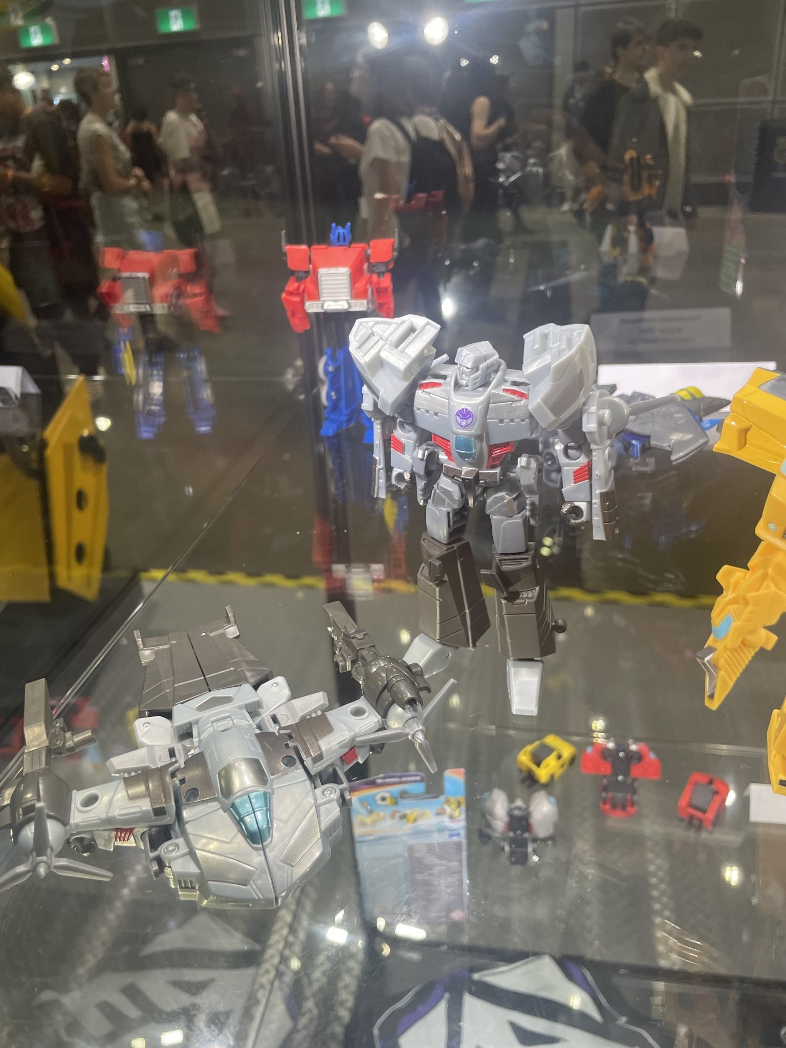 Transformers News: First Look at Earthspark Toys in Packaging at Oz Comic-Con