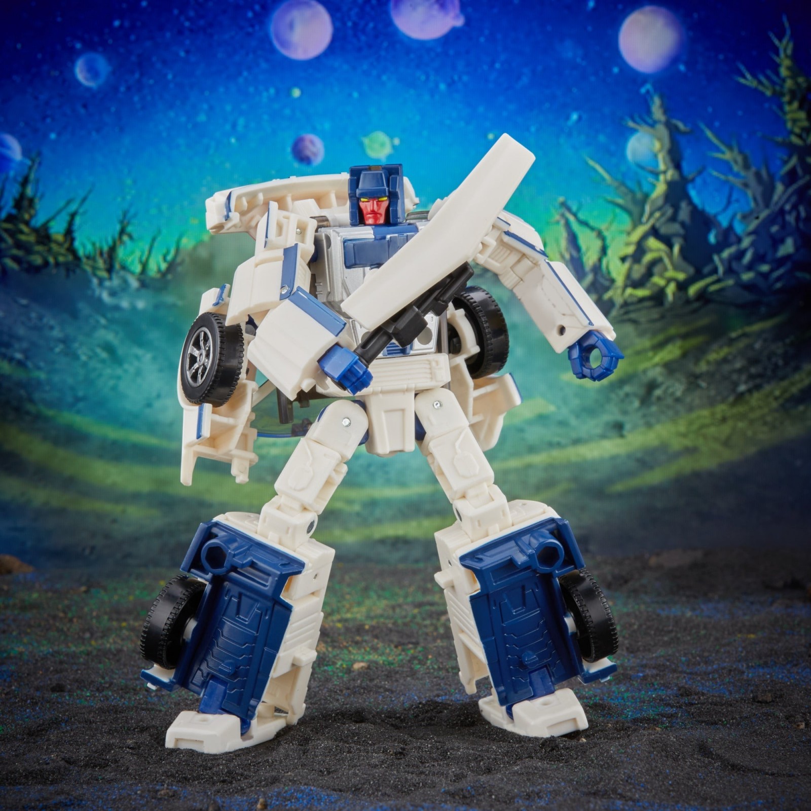 Transformers News: Stock Images of New Legacy Evolution Reveals Showing Weapon Gimmicks + Preorders Transformers News: Stock Images of New Legacy Evolution Reveals Showing Weapon Gimmicks + Preorders