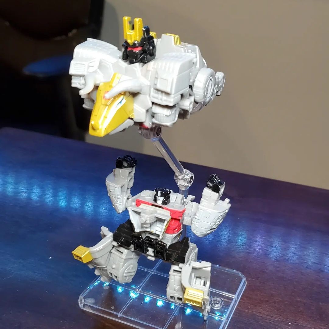 Transformers News: Hasbro Designer Hints at Core Class Dinobots Being Reused for Dinoking Transformers News: Hasbro Designer Hints at Core Class Dinobots Being Reused for Dinoking