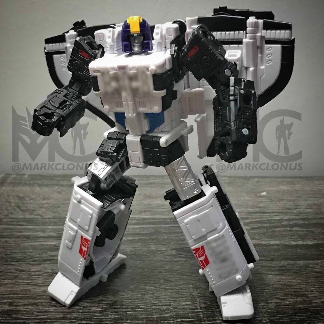Transformers News: Re: Walmart Exclusive Velocitron Line Discussion