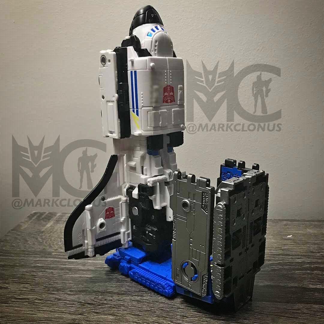 Transformers News: Re: Walmart Exclusive Velocitron Line Discussion