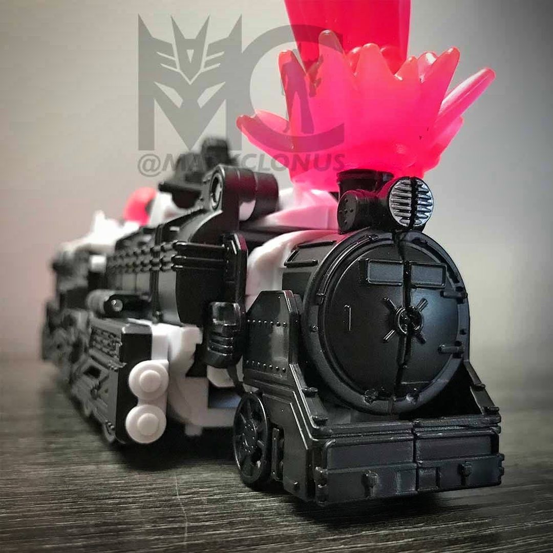 Transformers News: Re: Walmart Exclusive Velocitron Line Discussion
