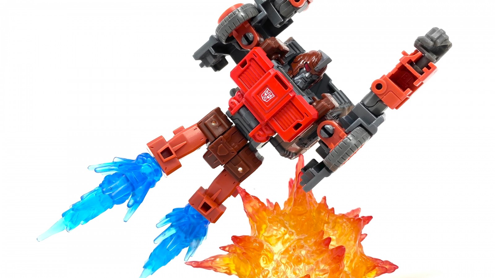 Transformers News: In Hand Images of Legacy EV Scraphook and Needlenose + Video Review Transformers News: In Hand Images of Legacy EV Scraphook and Needlenose + Video Review