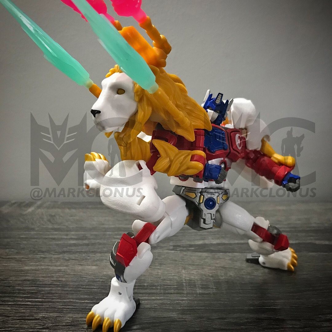 Transformers News: New Images of Legacy Voyager Leo Prime Transformers News: New Images of Legacy Voyager Leo Prime