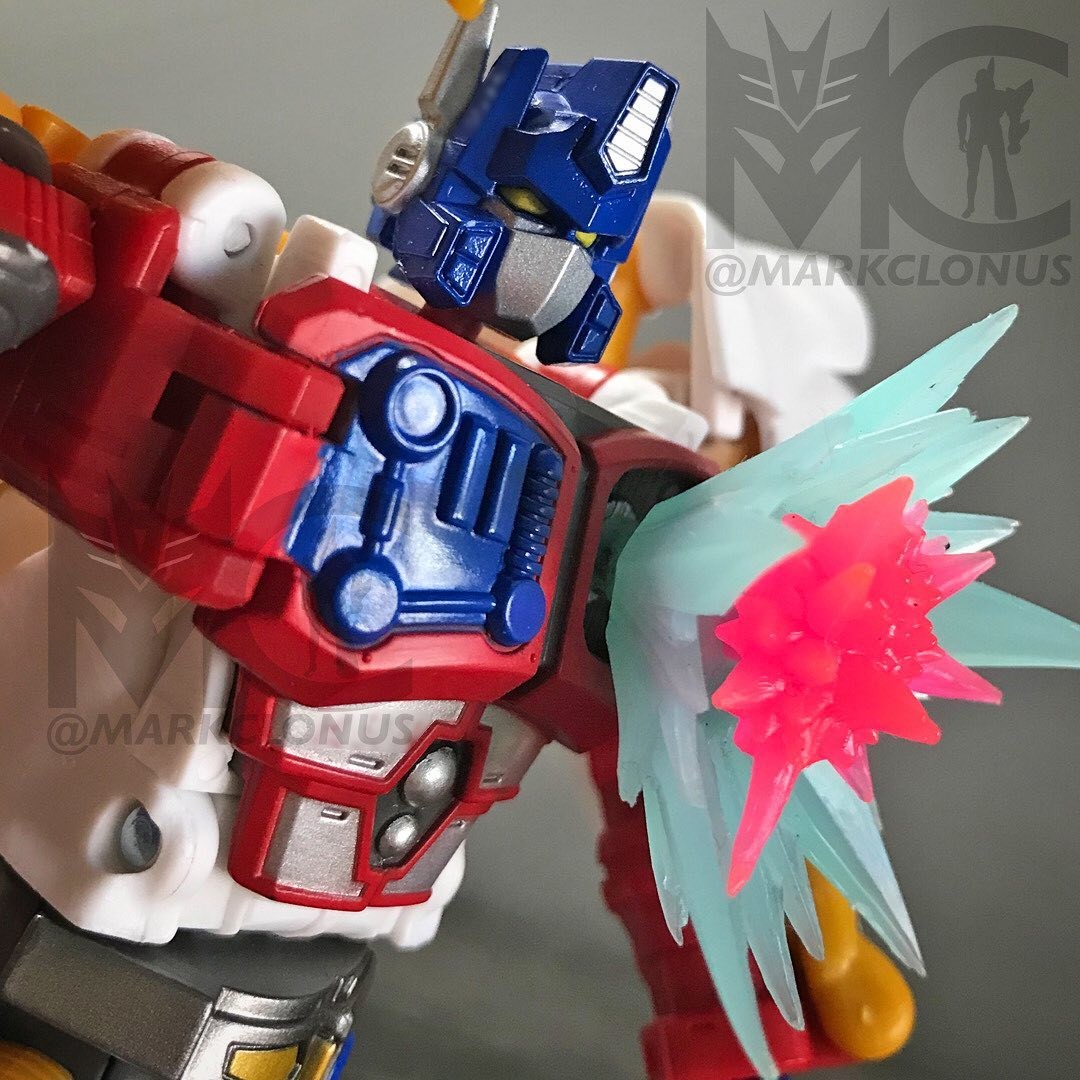 Transformers News: New Images of Legacy Voyager Leo Prime Transformers News: New Images of Legacy Voyager Leo Prime