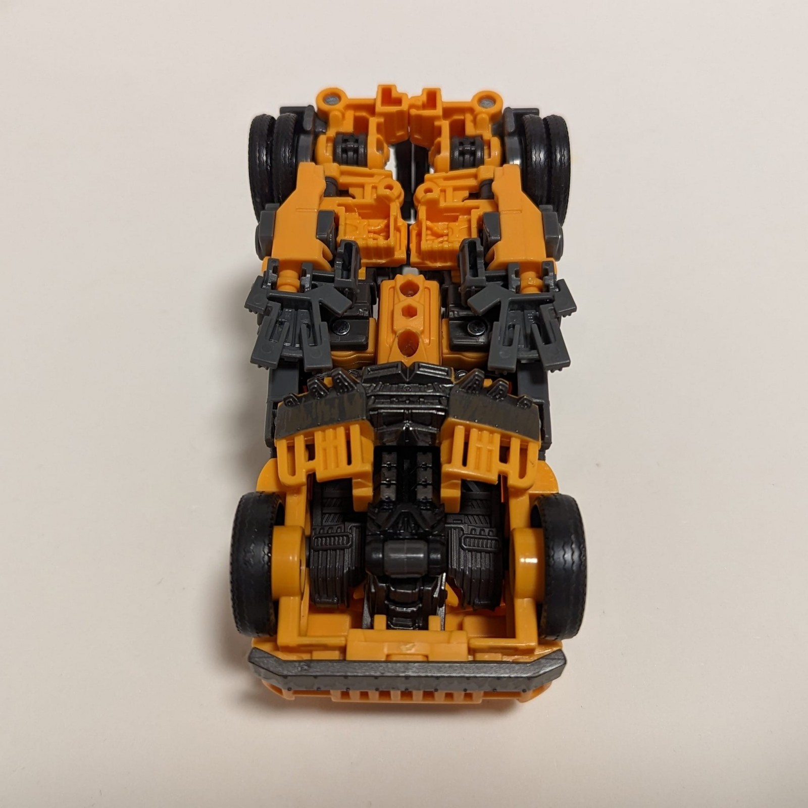 Transformers News: First Images of Actual Studio Series ROTB Airazor and Battletrap Transformers News: First Images of Actual Studio Series ROTB Airazor and Battletrap