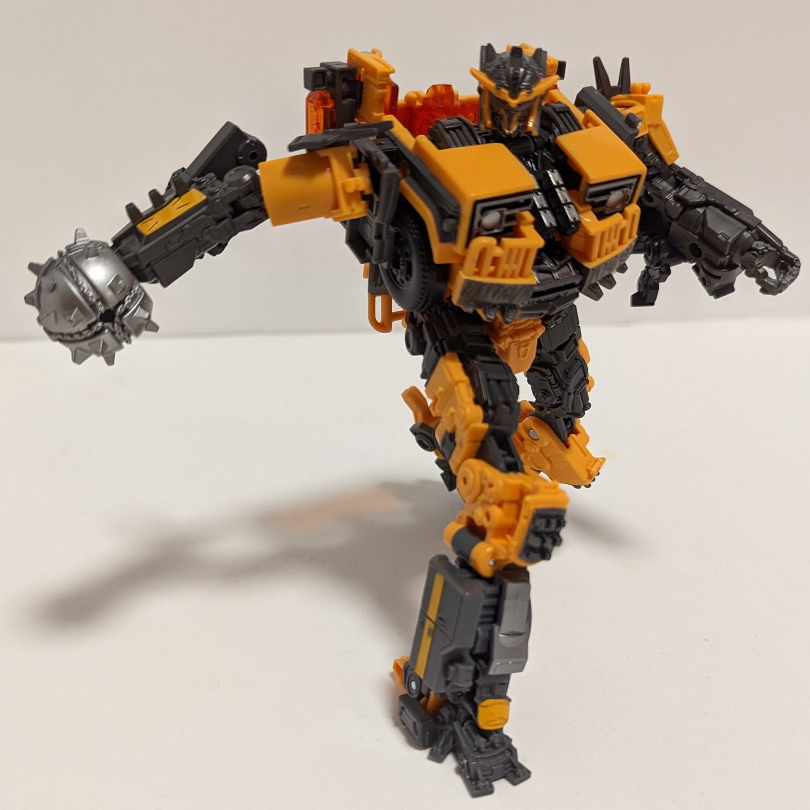 Transformers News: First Images of Actual Studio Series ROTB Airazor and Battletrap Transformers News: First Images of Actual Studio Series ROTB Airazor and Battletrap