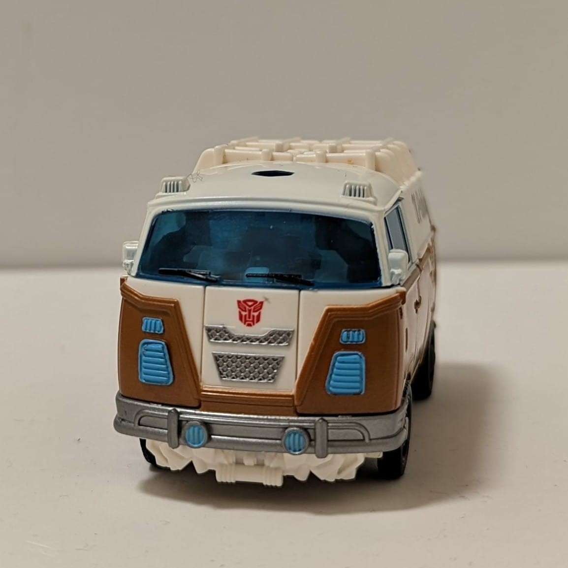 Transformers News: First Look at ROTB Wheeljack and Nightbird Toys shows Wheeljack got a Major Redesign Transformers News: First Look at ROTB Wheeljack and Nightbird Toys shows Wheeljack got a Major Redesign