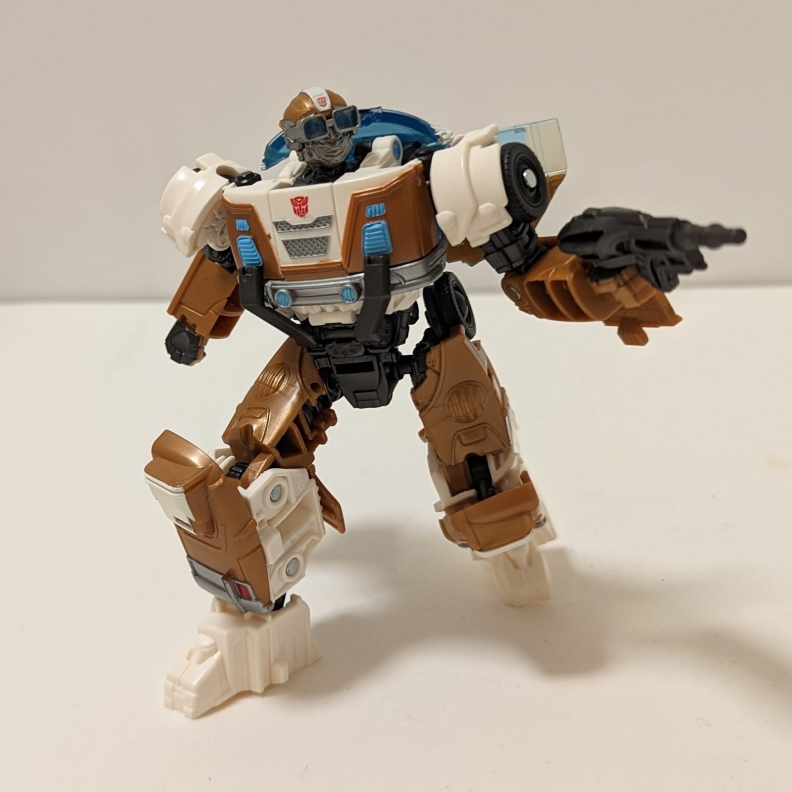 Transformers News: First Look at ROTB Wheeljack and Nightbird Toys shows Wheeljack got a Major Redesign Transformers News: First Look at ROTB Wheeljack and Nightbird Toys shows Wheeljack got a Major Redesign
