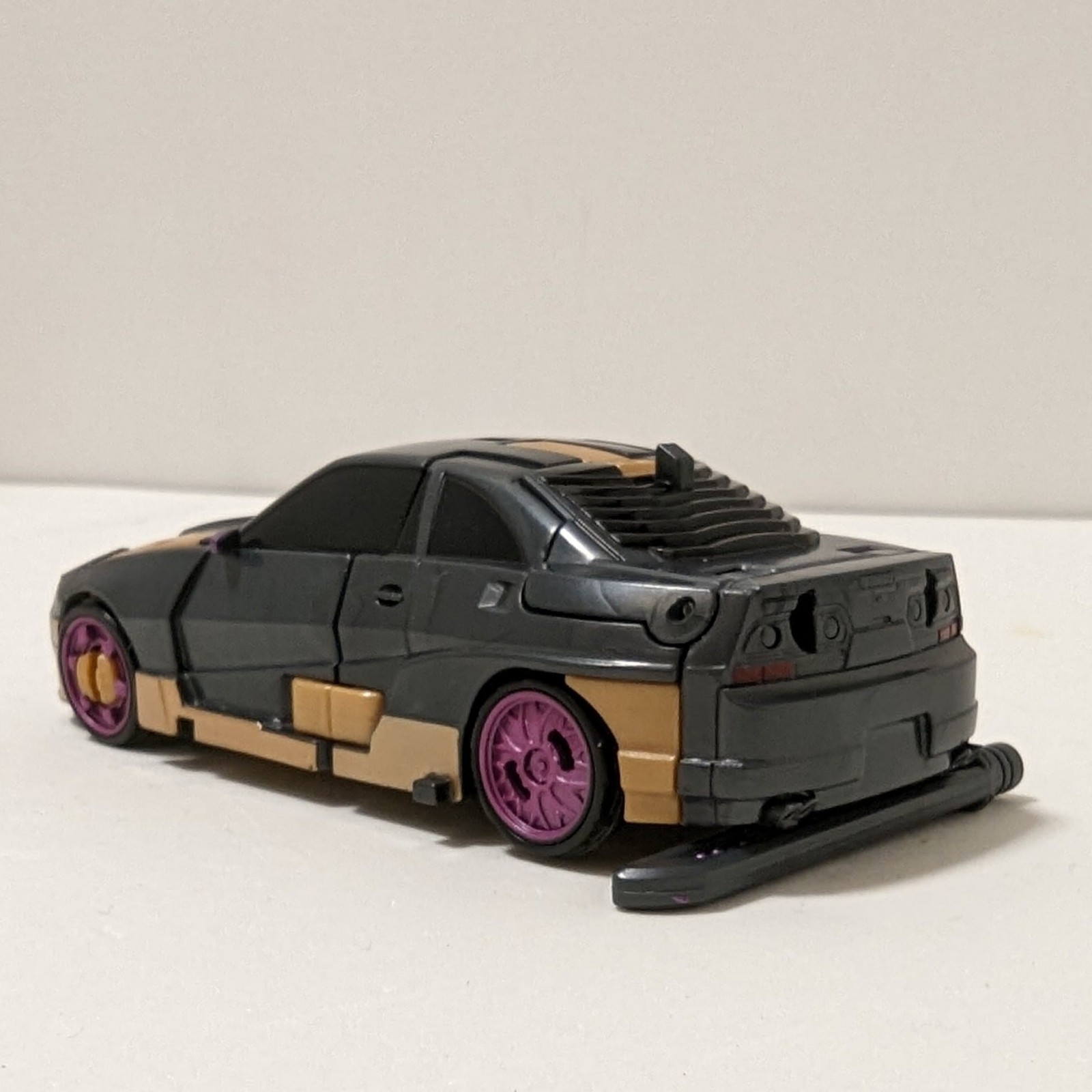 Transformers News: First Look at ROTB Wheeljack and Nightbird Toys shows Wheeljack got a Major Redesign Transformers News: First Look at ROTB Wheeljack and Nightbird Toys shows Wheeljack got a Major Redesign
