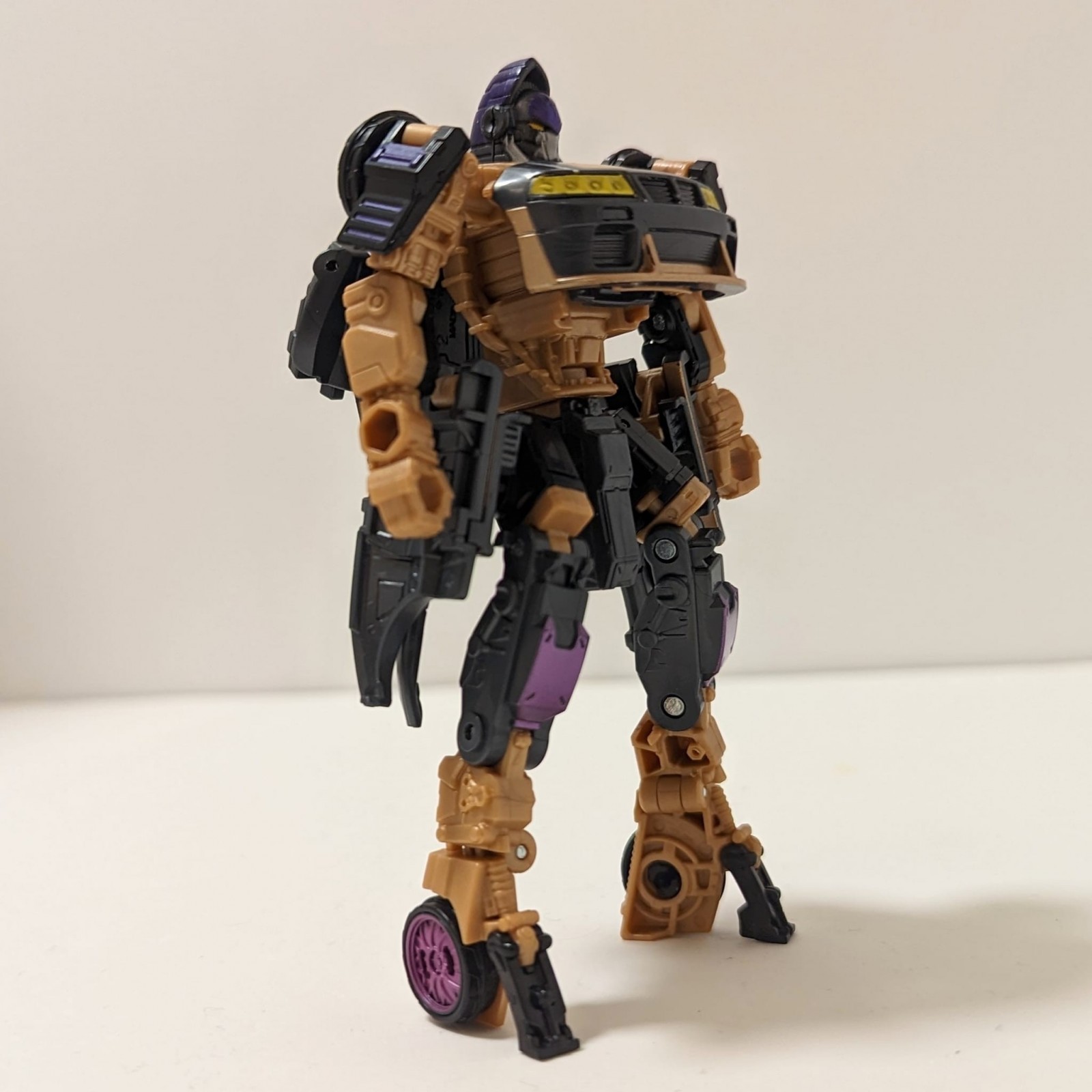 Transformers News: First Look at ROTB Wheeljack and Nightbird Toys shows Wheeljack got a Major Redesign Transformers News: First Look at ROTB Wheeljack and Nightbird Toys shows Wheeljack got a Major Redesign