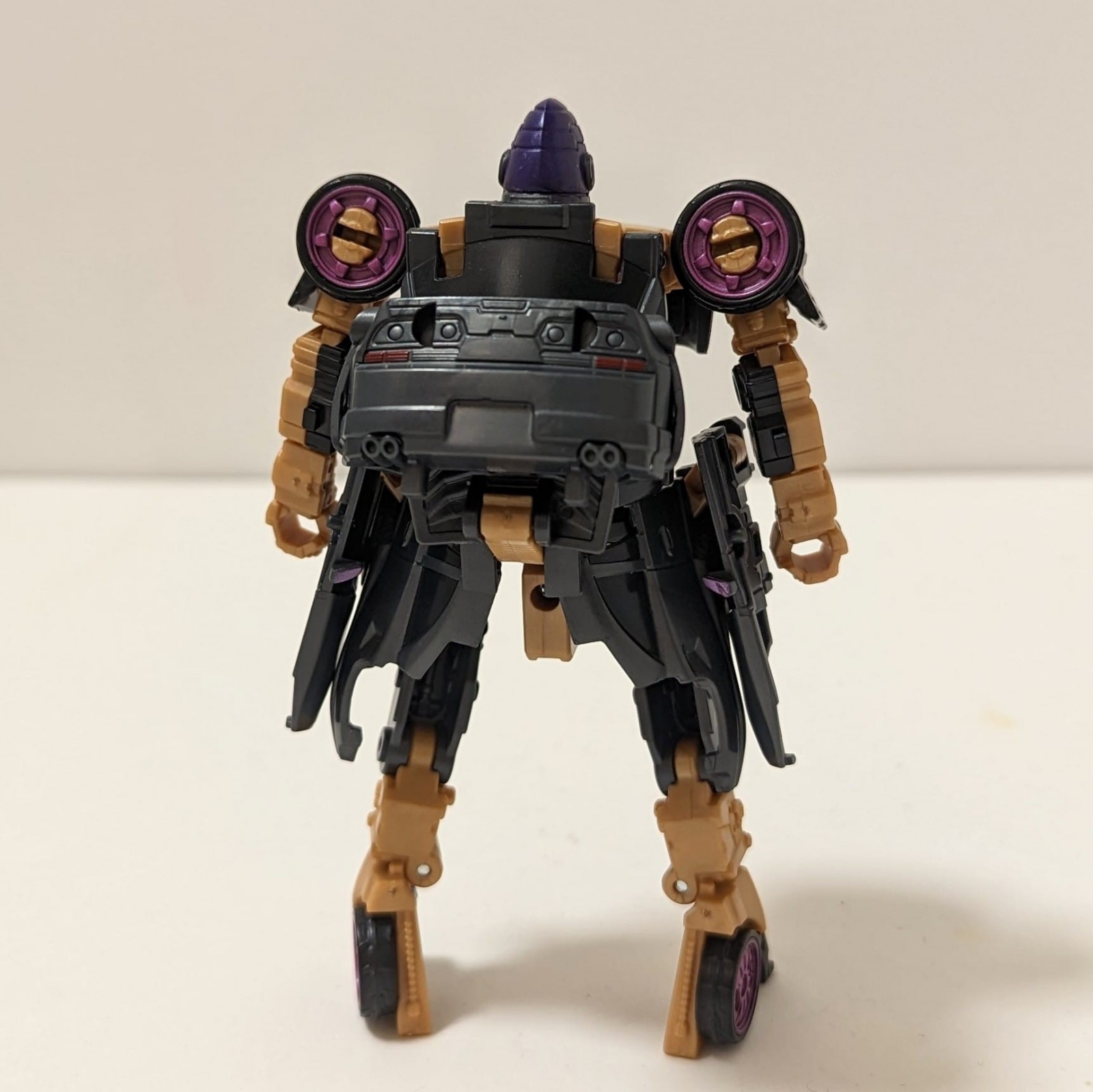 Transformers News: First Look at ROTB Wheeljack and Nightbird Toys shows Wheeljack got a Major Redesign Transformers News: First Look at ROTB Wheeljack and Nightbird Toys shows Wheeljack got a Major Redesign