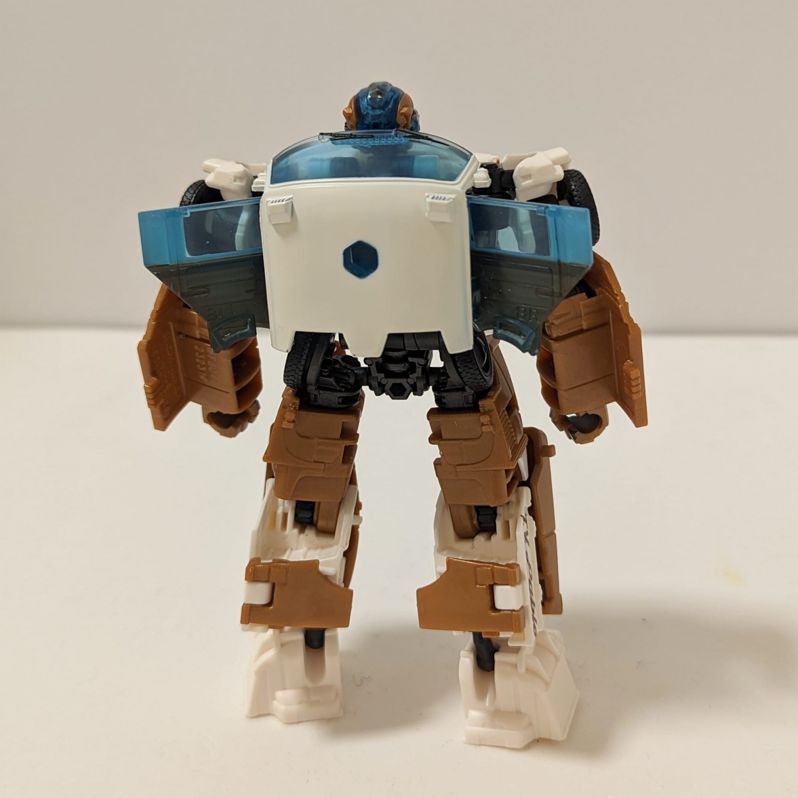 Transformers News: First Look at ROTB Wheeljack and Nightbird Toys shows Wheeljack got a Major Redesign Transformers News: First Look at ROTB Wheeljack and Nightbird Toys shows Wheeljack got a Major Redesign