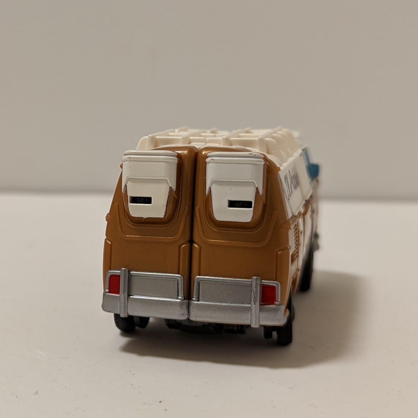 Transformers News: First Look at ROTB Wheeljack and Nightbird Toys shows Wheeljack got a Major Redesign Transformers News: First Look at ROTB Wheeljack and Nightbird Toys shows Wheeljack got a Major Redesign