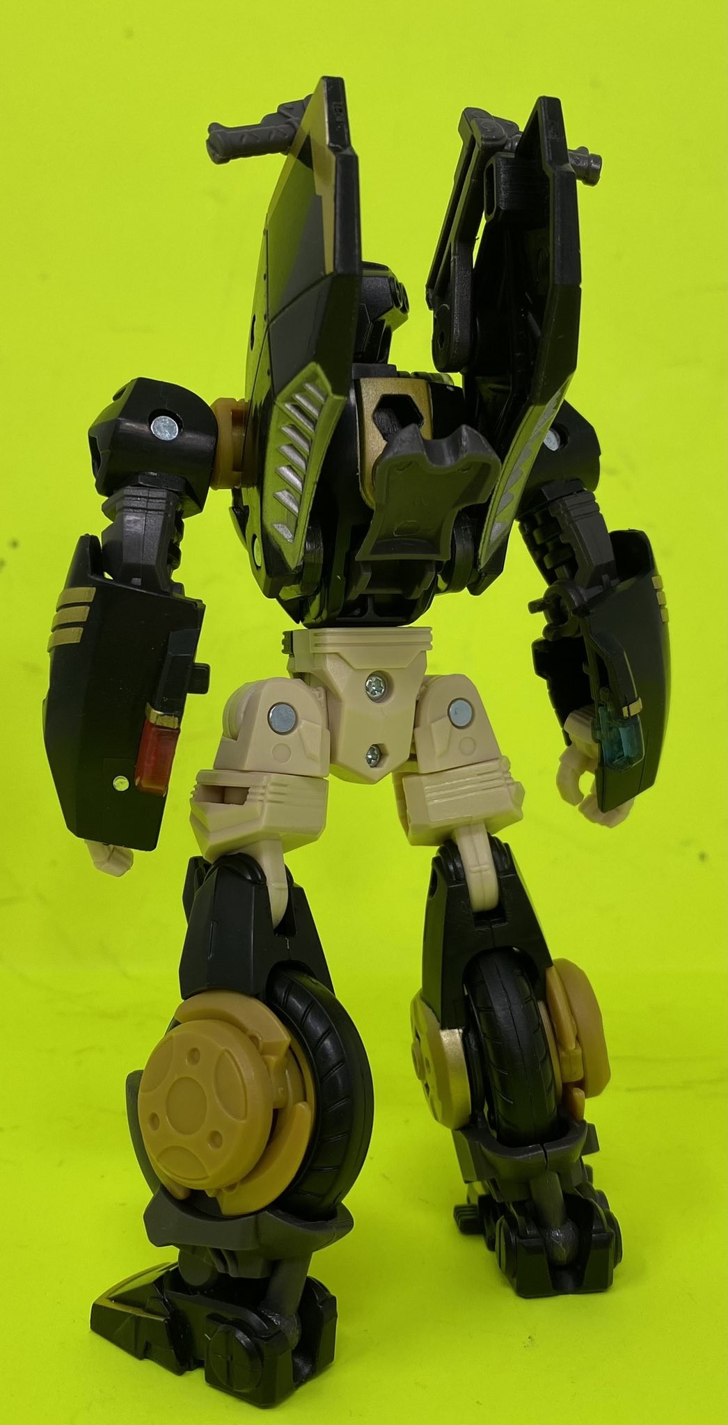 Transformers News: We have our First Look at how the TF Animated Style will Translate to the Generations Legacy Line