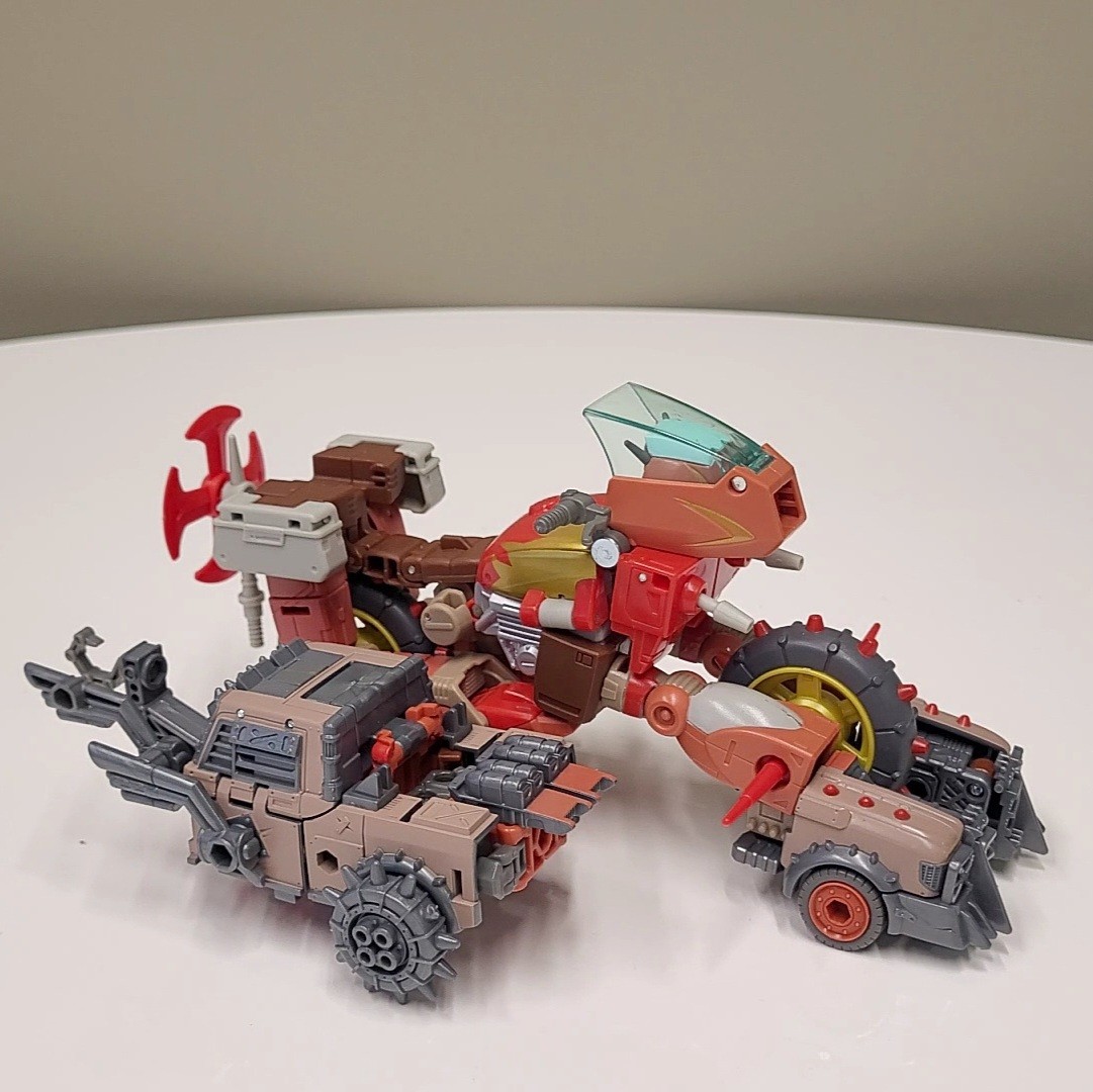 Transformers News: Images of the Combining Potential for upcoming Scraphook Transformers News: Images of the Combining Potential for upcoming Scraphook