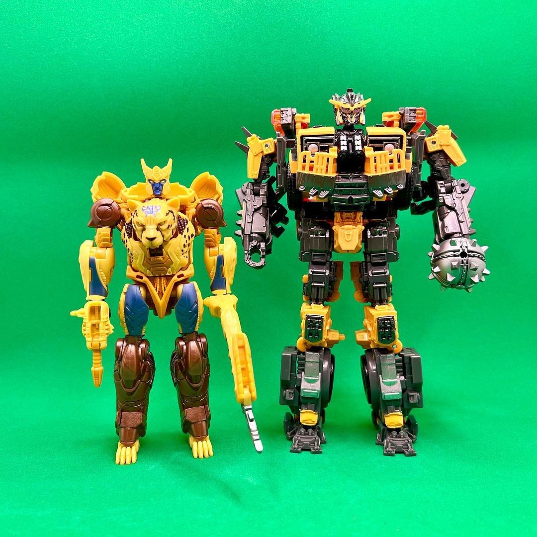 Transformers News: New Rise of the Beasts Cheetor Toy Seems to use Design Cues from Kingdom Mold Transformers News: New Rise of the Beasts Cheetor Toy Seems to use Design Cues from Kingdom Mold