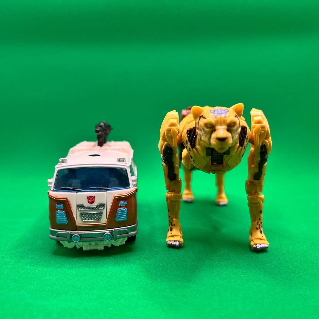 Transformers News: New Rise of the Beasts Cheetor Toy Seems to use Design Cues from Kingdom Mold Transformers News: New Rise of the Beasts Cheetor Toy Seems to use Design Cues from Kingdom Mold
