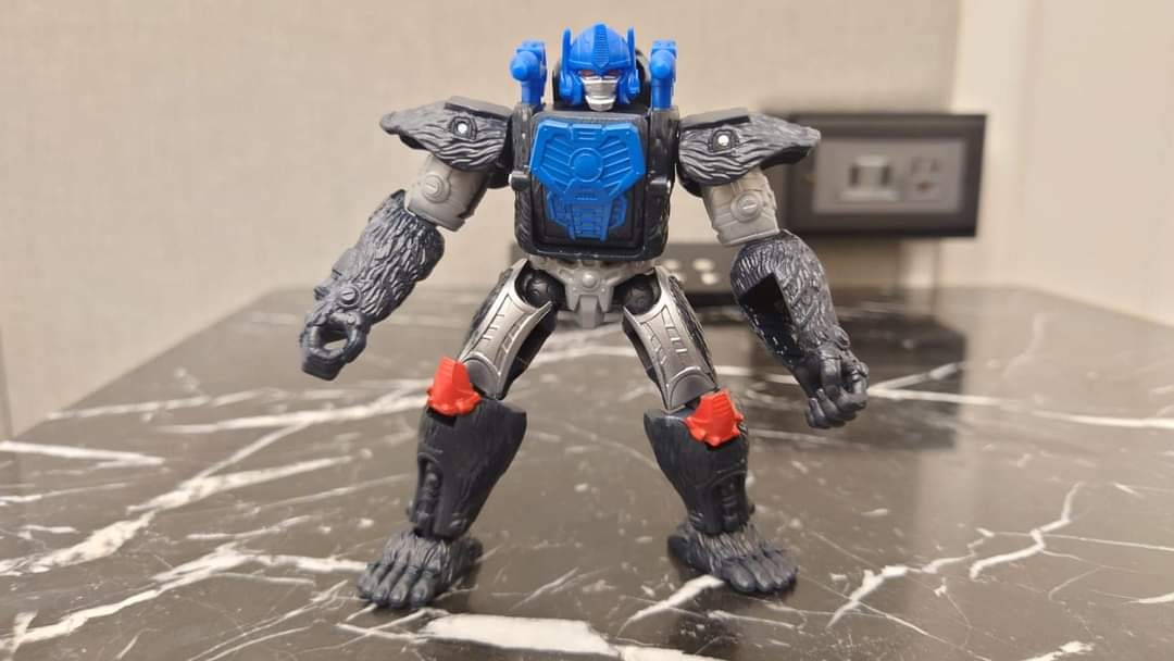 Transformers News: Images of Upcoming New Core Sized Optimus Primal and Alpha Starscream Transformers News: Images of Upcoming New Core Sized Optimus Primal and Alpha Starscream