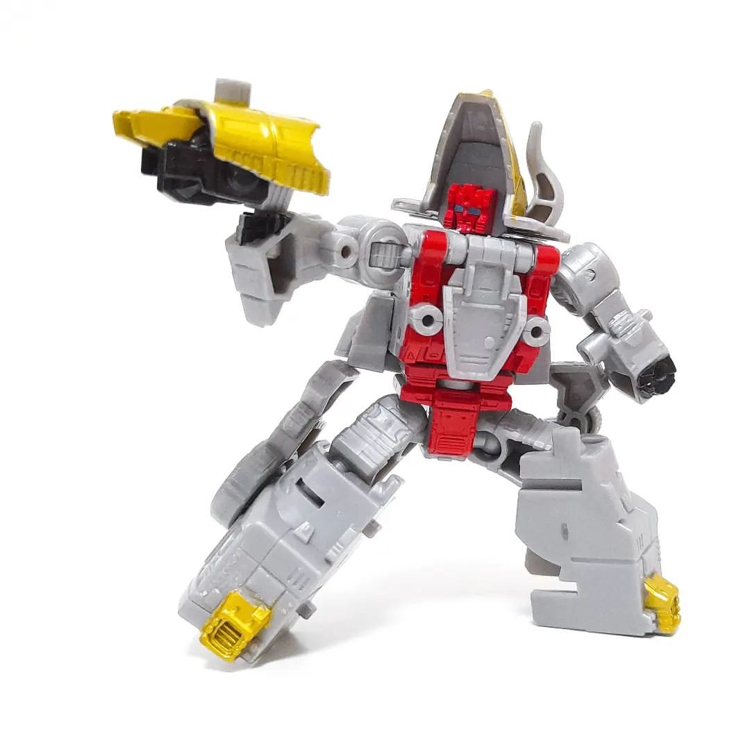 Transformers News: In Hand Look at Legacy Evolution Thundercracker, Crosscut, Skyquake and Slug