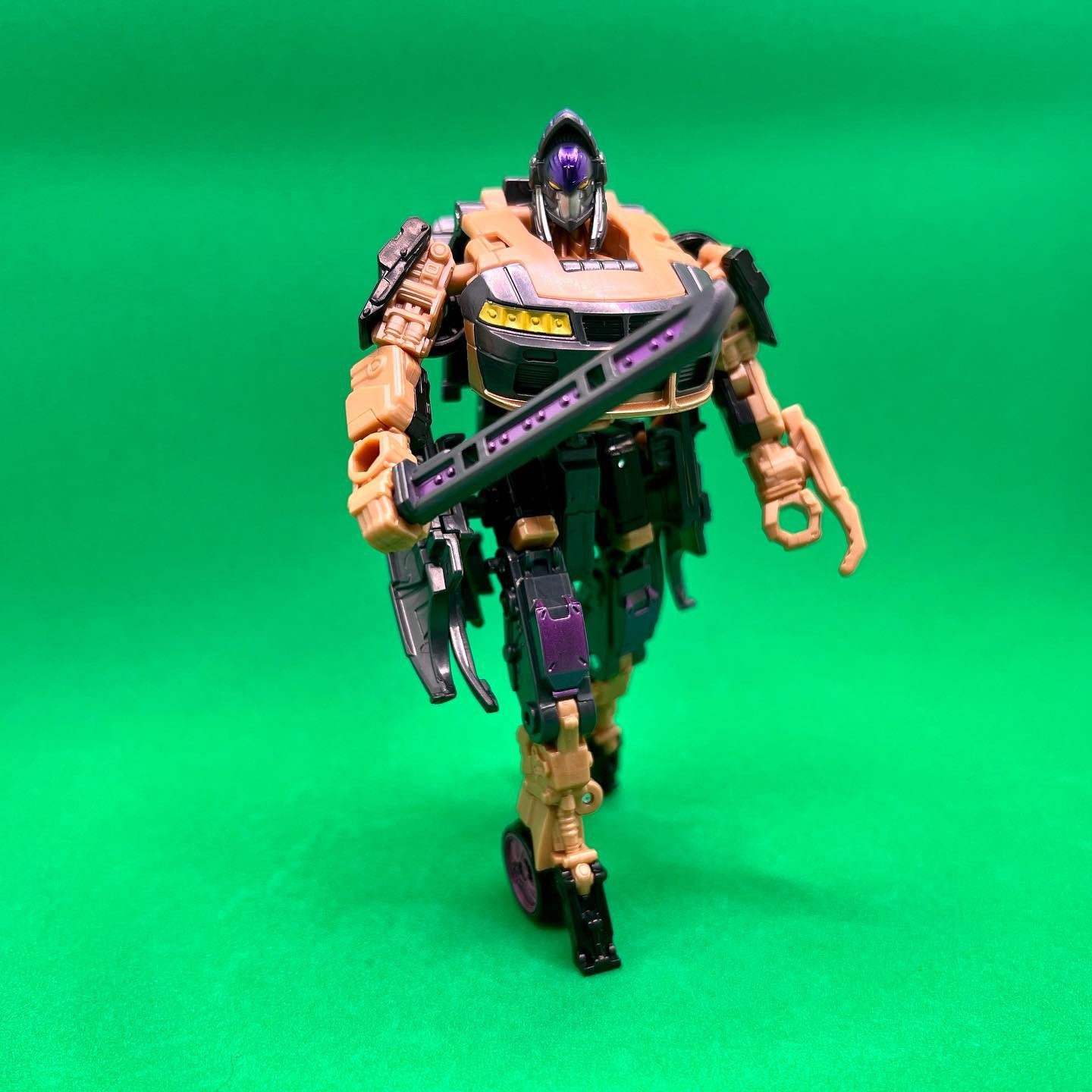 Transformers News: New Images of Rise of the Beasts Deluxe Nightbeat Shows how the Weapons form the Spoiler in Alt Mode Transformers News: New Images of Rise of the Beasts Deluxe Nightbeat Shows how the Weapons form the Spoiler in Alt Mode
