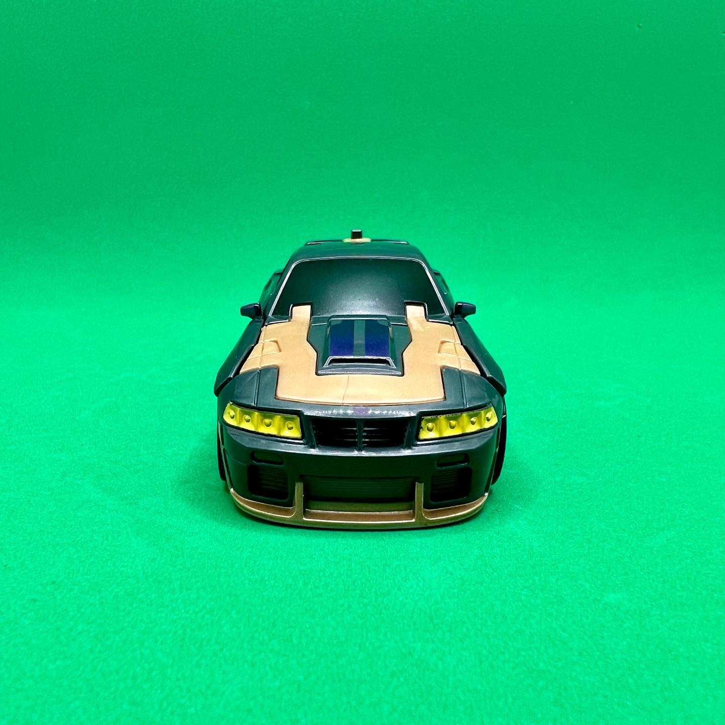 Transformers News: New Images of Rise of the Beasts Deluxe Nightbeat Shows how the Weapons form the Spoiler in Alt Mode Transformers News: New Images of Rise of the Beasts Deluxe Nightbeat Shows how the Weapons form the Spoiler in Alt Mode