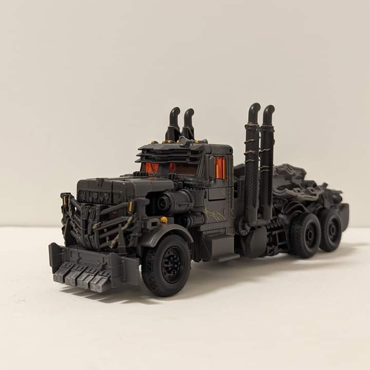 Transformers News: Studio Series Leader Rise of the Beasts Scourge Fully Leaked