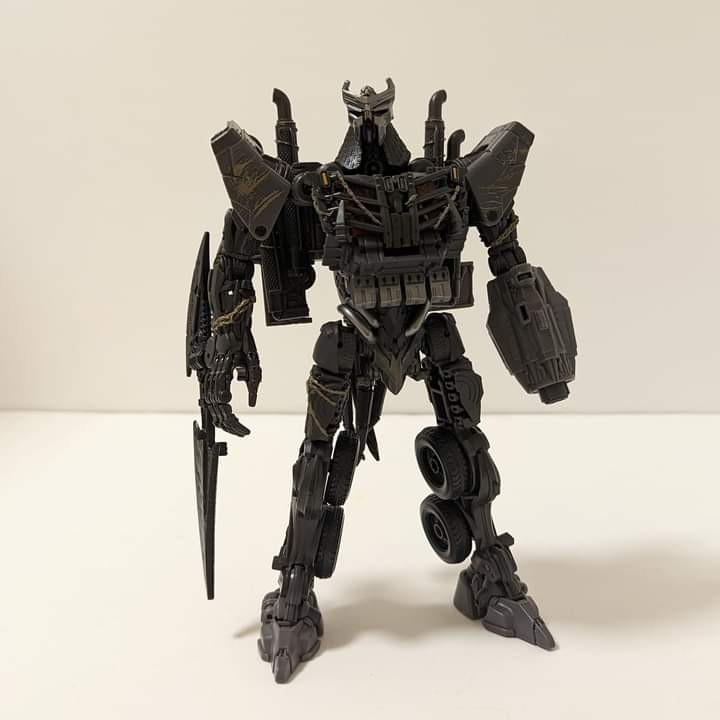 Transformers News: Studio Series Leader Rise of the Beasts Scourge Fully Leaked