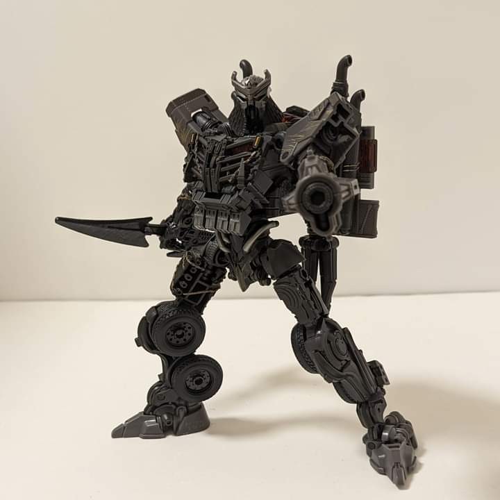Transformers News: Studio Series Leader Rise of the Beasts Scourge Fully Leaked