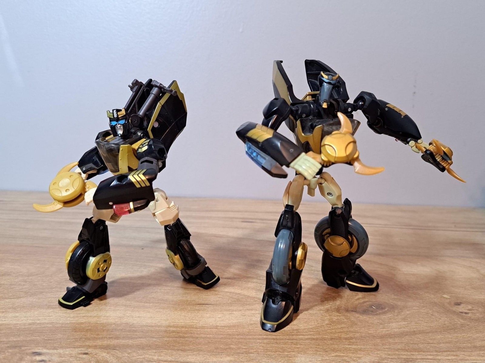 Transformers News: New Images and Review for Transformers Legacy Animated Prowl