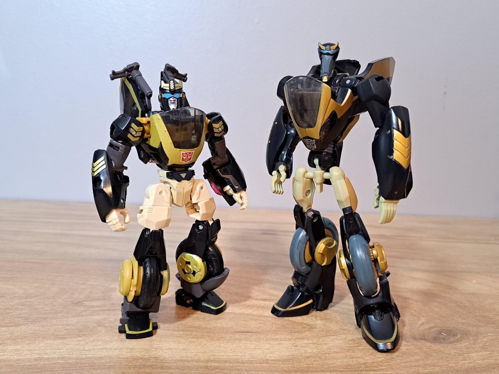 Transformers News: New Images and Review for Transformers Legacy Animated Prowl