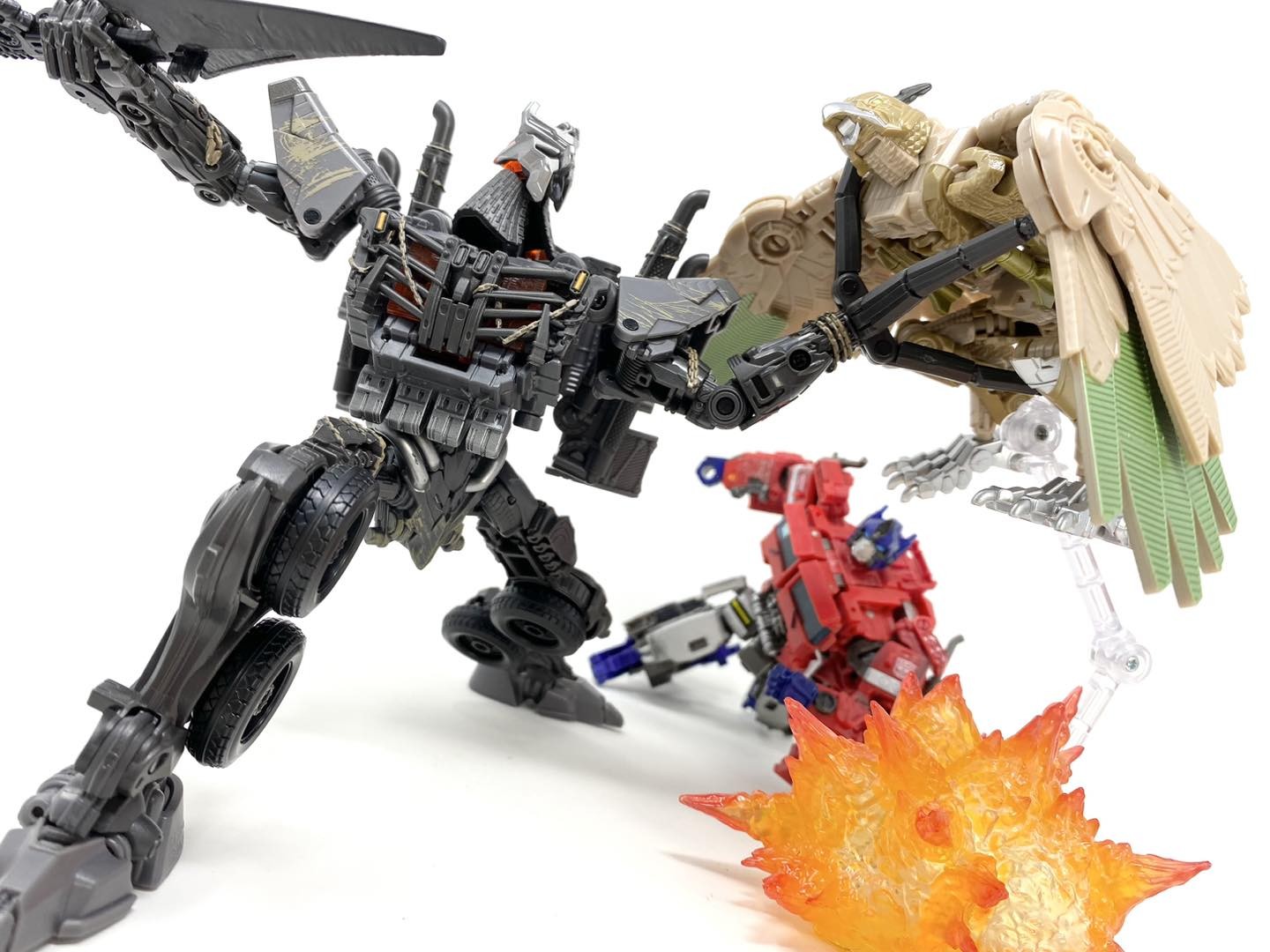 Transformers News: New Images of Transformers Studio Series Leader ROTB Scourge Transformers News: New Images of Transformers Studio Series Leader ROTB Scourge