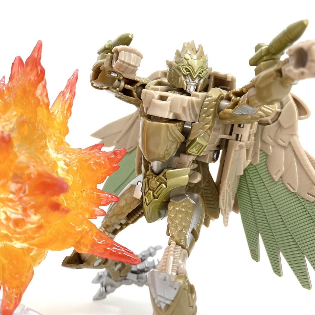 Transformers News: New Images of Transformers Studio Series Leader ROTB Scourge Transformers News: New Images of Transformers Studio Series Leader ROTB Scourge