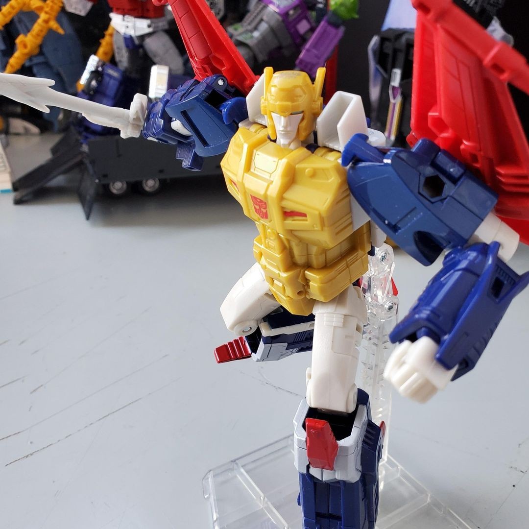 Transformers News: Here is How Legacy Skyquake Looked Originally and how it was Redesigned