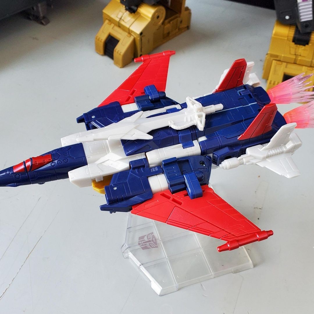 Transformers News: Here is How Legacy Skyquake Looked Originally and how it was Redesigned