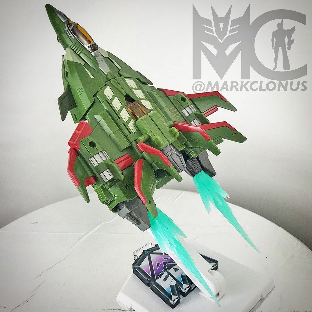 Transformers News: Here is How Legacy Skyquake Looked Originally and how it was Redesigned