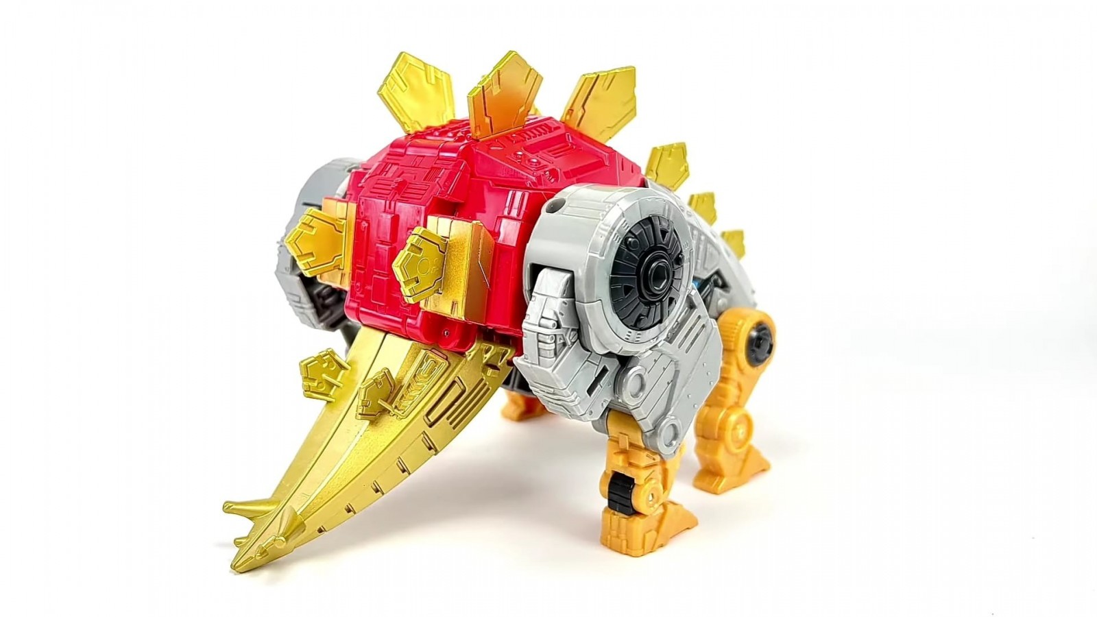 Transformers News: First Look at Studio Series 86 Leader Snarl