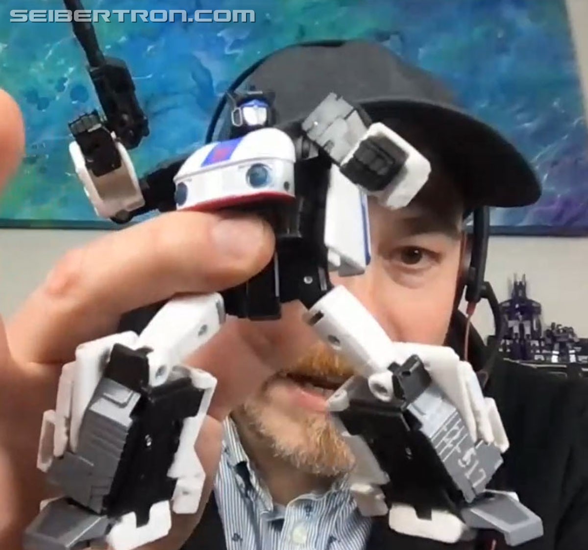 Transformers News: ORIGINS JAZZ revealed from the Buzzworthy Bumblebee line Transformers News: ORIGINS JAZZ revealed from the Buzzworthy Bumblebee line