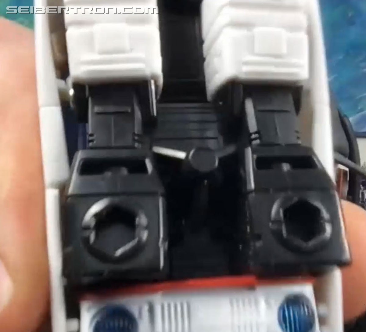 Transformers News: ORIGINS JAZZ revealed from the Buzzworthy Bumblebee line Transformers News: ORIGINS JAZZ revealed from the Buzzworthy Bumblebee line
