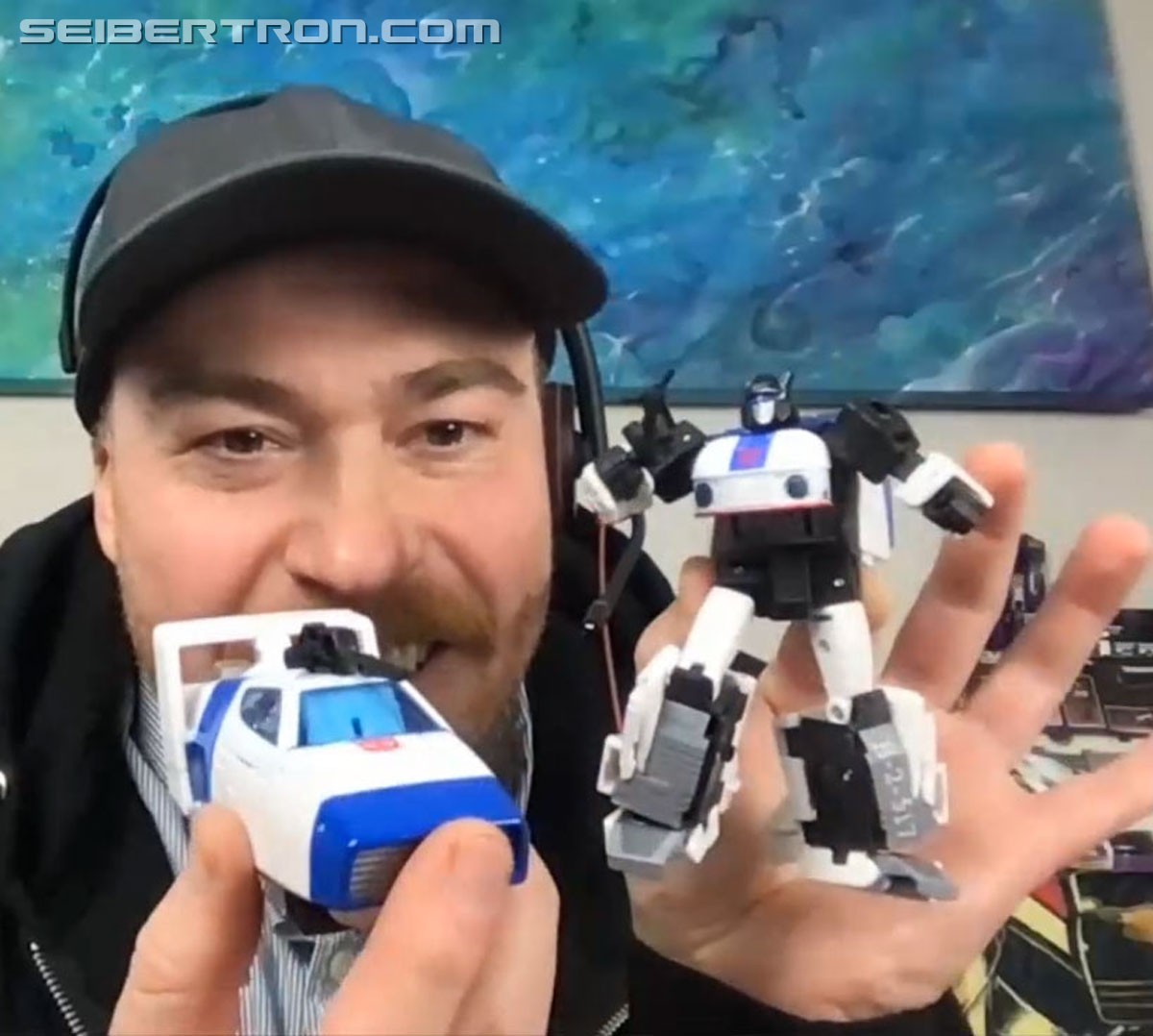 Transformers News: ORIGINS JAZZ revealed from the Buzzworthy Bumblebee line Transformers News: ORIGINS JAZZ revealed from the Buzzworthy Bumblebee line