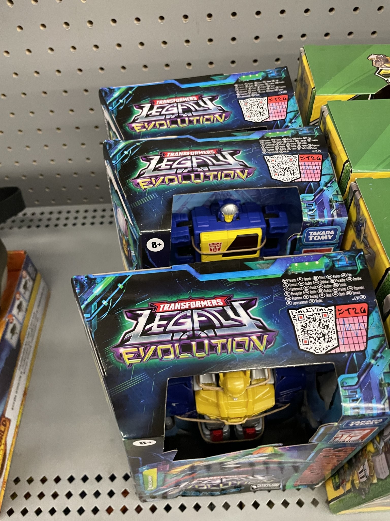 Transformers News: Transformers Legacy Line Metalhawk and Twincast Found at US Walmarts Transformers News: Transformers Legacy Line Metalhawk and Twincast Found at US Walmarts