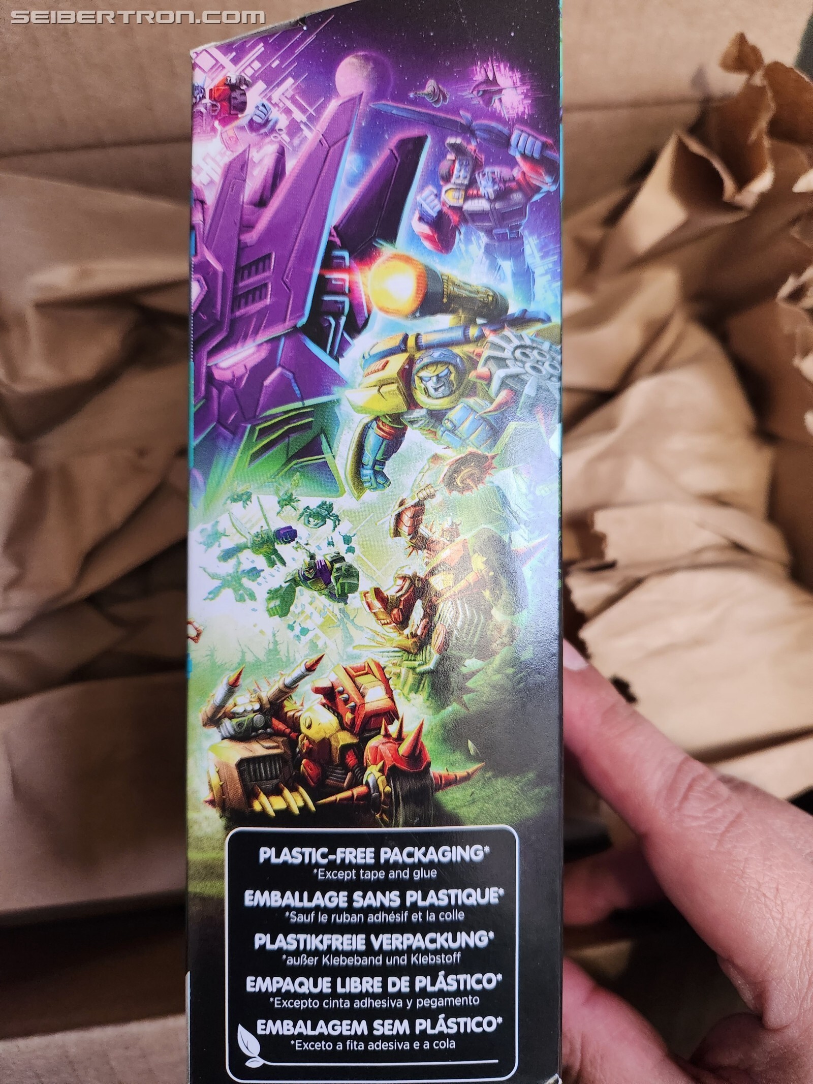 Transformers News: First Look at Legacy Evolution Medix Box Art Transformers News: First Look at Legacy Evolution Medix Box Art