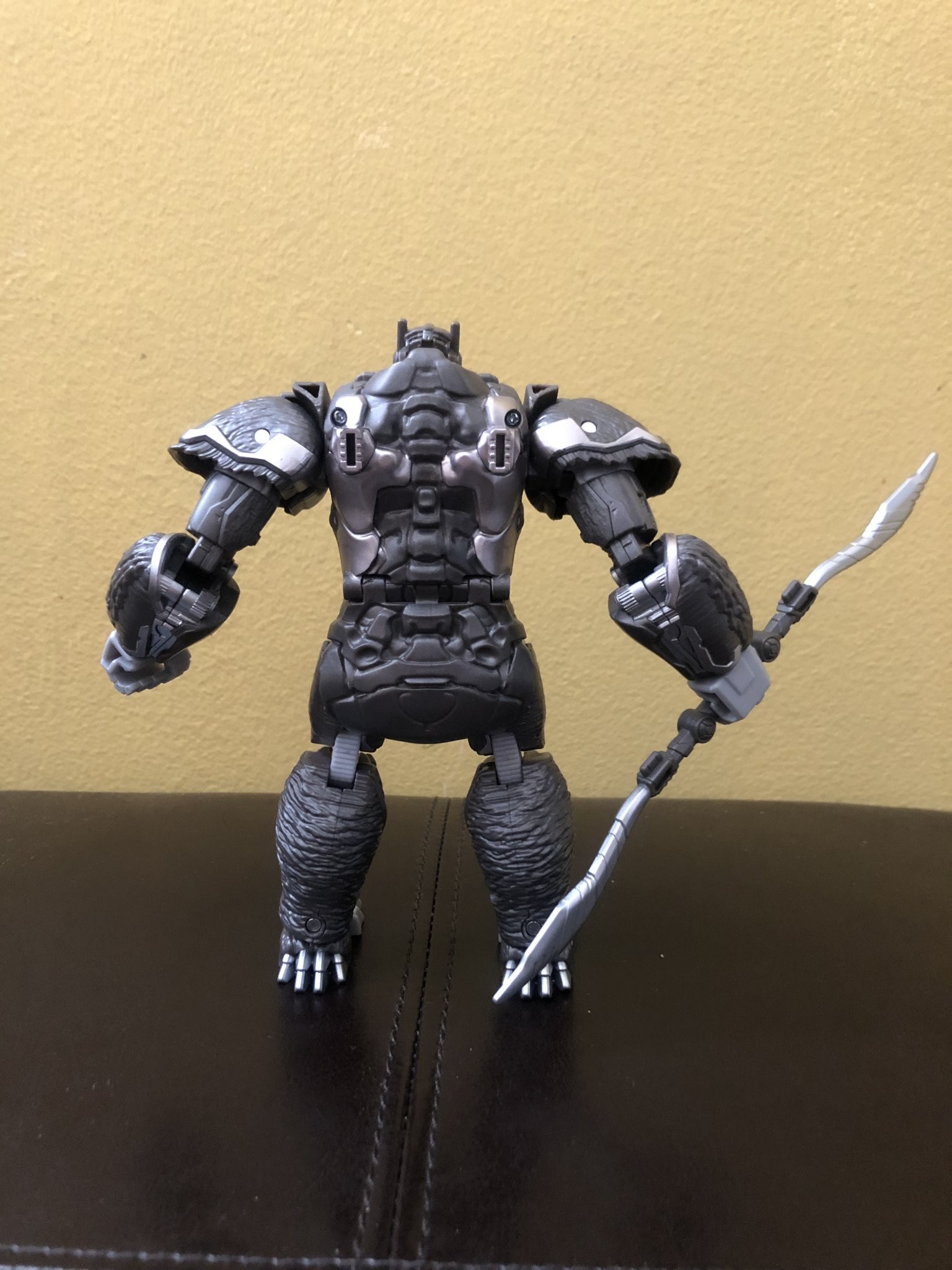 Transformers News: More Images of ROTB Voyager Optimus PriImal Showing Both Modes + Transformation Video