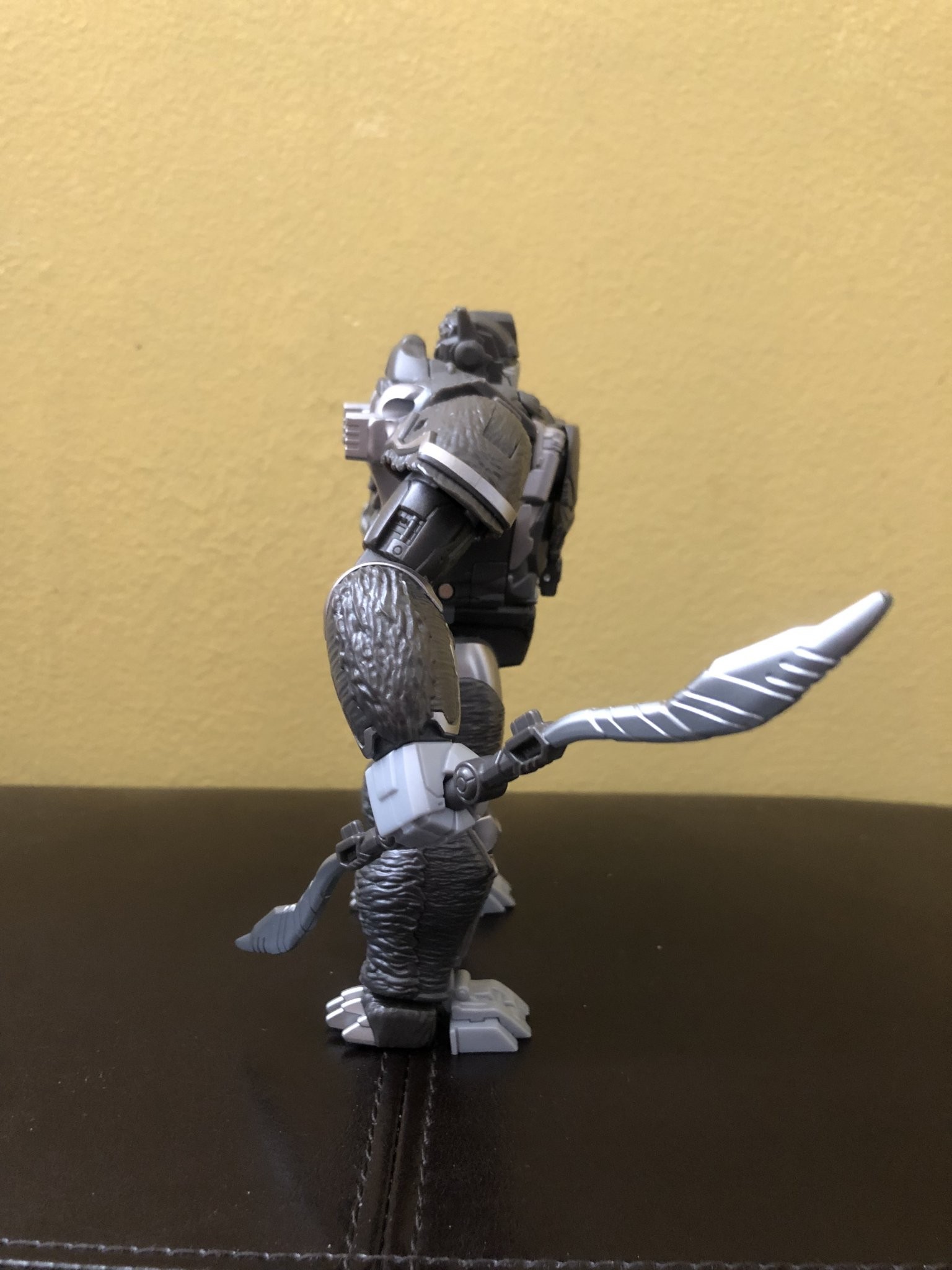 Transformers News: More Images of ROTB Voyager Optimus PriImal Showing Both Modes + Transformation Video