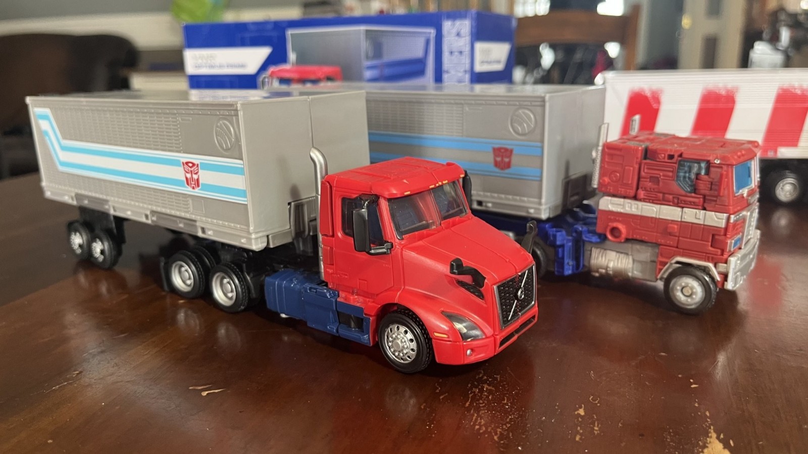 Transformers News: Video Review and Images of Transformers X Volvo Crossover VNR Optimus Prime Transformers News: Video Review and Images of Transformers X Volvo Crossover VNR Optimus Prime