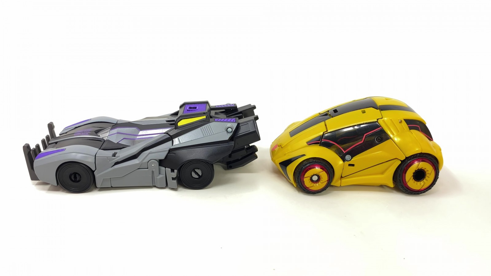 Transformers News: In Hand Images of Studio Series Gamer Edition Optimus Prime and Barricade Transformers News: In Hand Images of Studio Series Gamer Edition Optimus Prime and Barricade